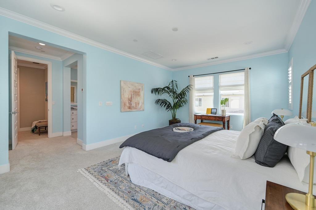 Forney Way, Sacramento, CA, 95816-6555