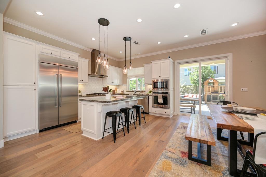 Forney Way, Sacramento, CA, 95816-6555