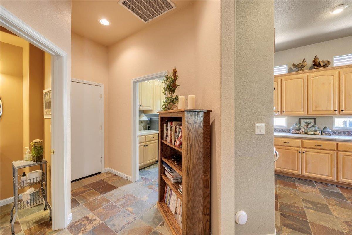 Detail Gallery Image 61 of 98 For 218 Rock Ridge Ln #273,  Copperopolis,  CA 95228 - 2 Beds | 2/1 Baths