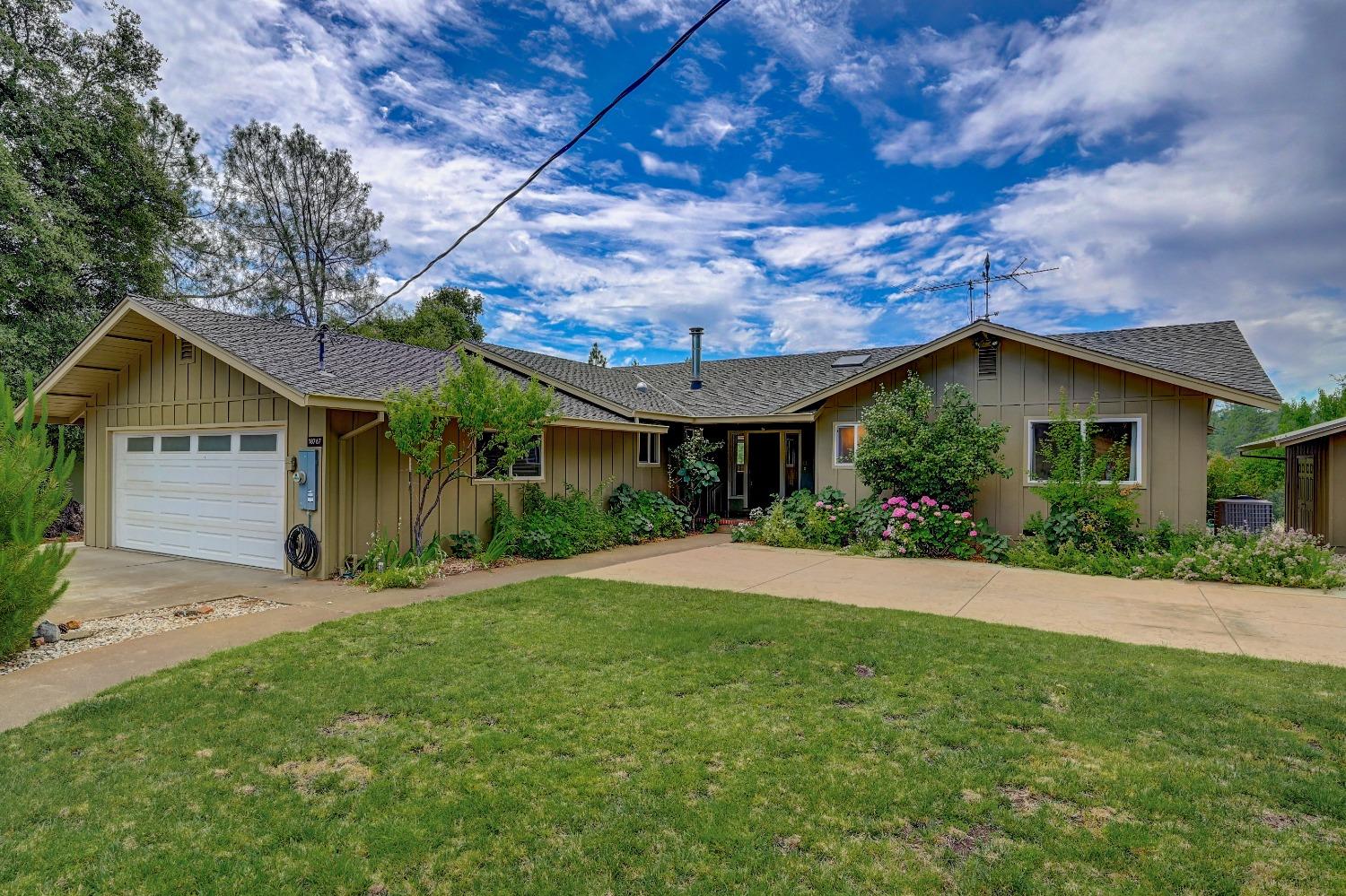 Cherokee Road, Tuolumne, California image 1