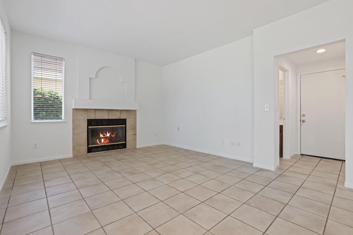 Detail Gallery Image 17 of 40 For 3064 Carousel Cir, Stockton,  CA 95219 - 3 Beds | 2/1 Baths