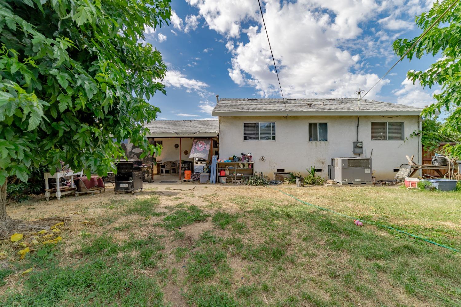 Detail Gallery Image 18 of 23 For 8011 Betty Lou Dr, Sacramento,  CA 95828 - 2 Beds | 1 Baths