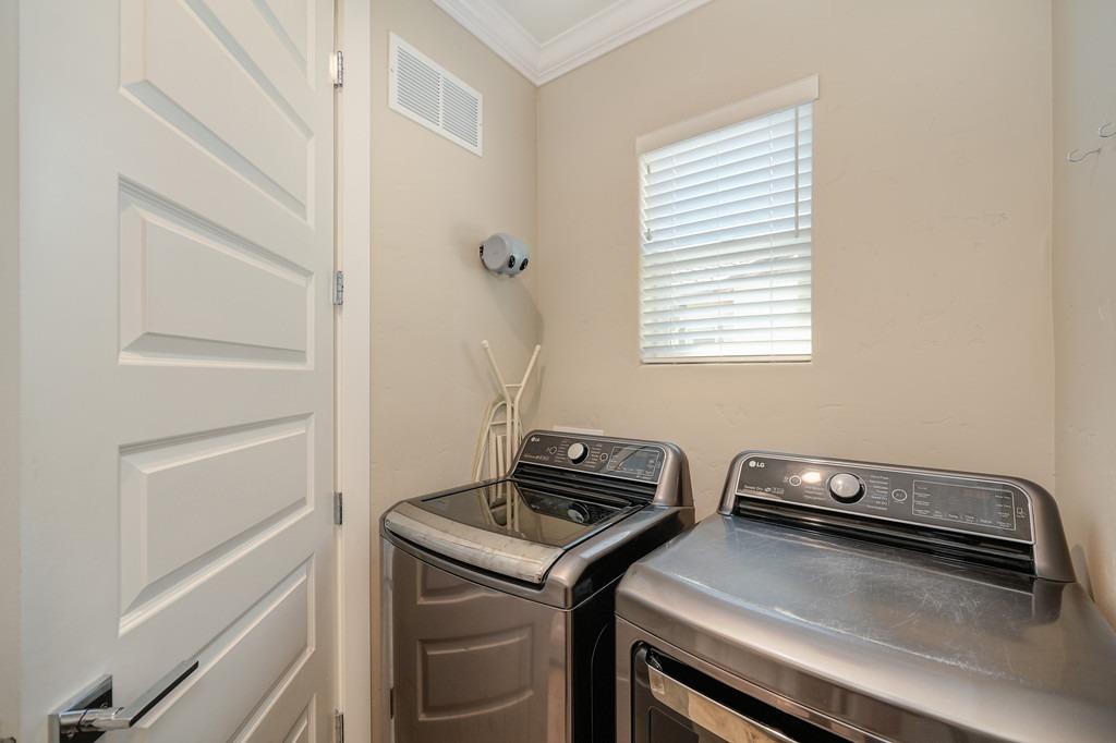 Forney Way, Sacramento, CA, 95816-6555