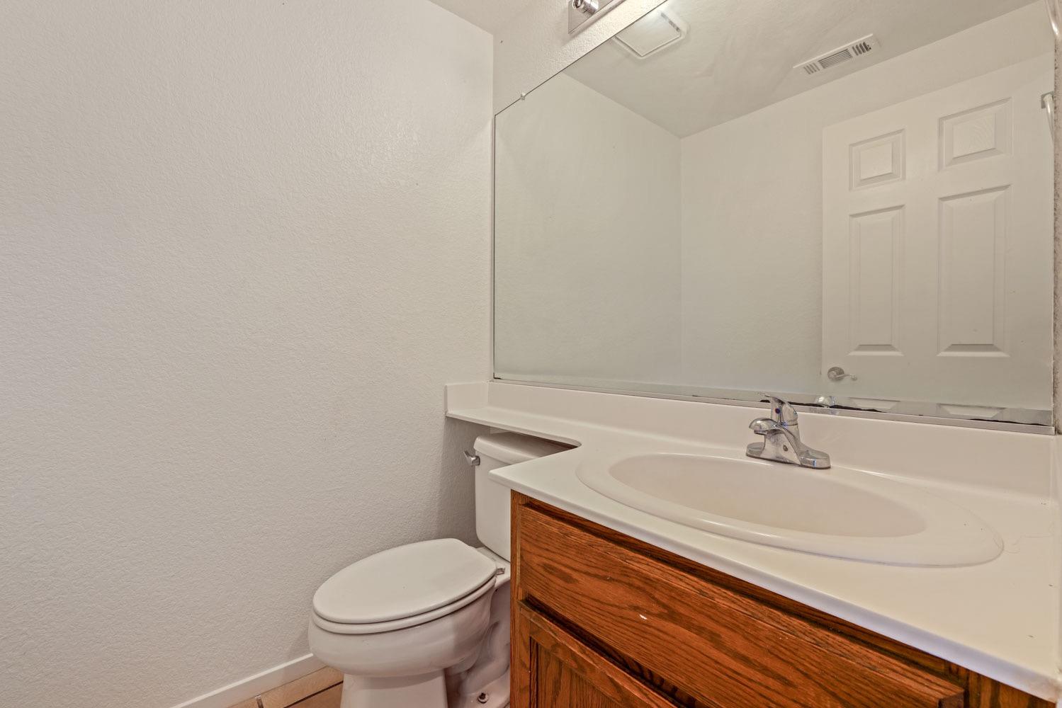 Detail Gallery Image 20 of 40 For 3064 Carousel Cir, Stockton,  CA 95219 - 3 Beds | 2/1 Baths