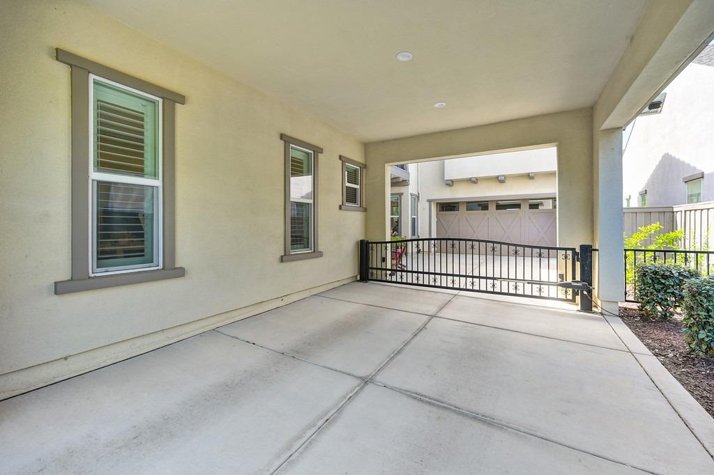 Forney Way, Sacramento, CA, 95816-6555