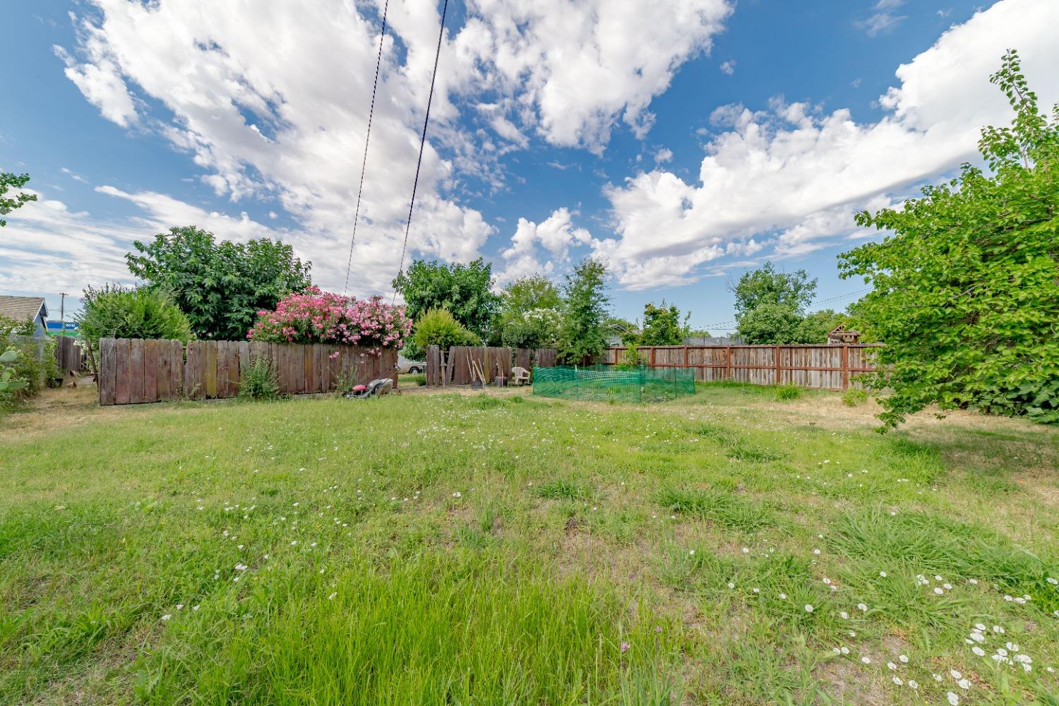 Detail Gallery Image 21 of 23 For 8011 Betty Lou Dr, Sacramento,  CA 95828 - 2 Beds | 1 Baths