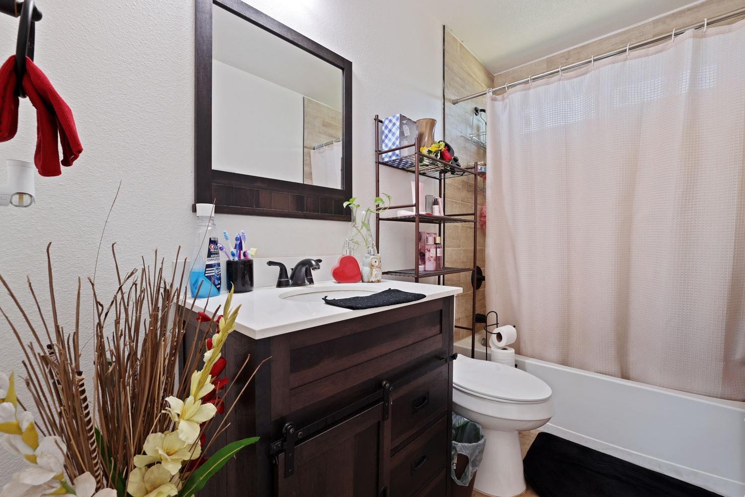 Detail Gallery Image 28 of 48 For 122 Santa Fe Ave, Empire,  CA 95319 - 3 Beds | 2 Baths