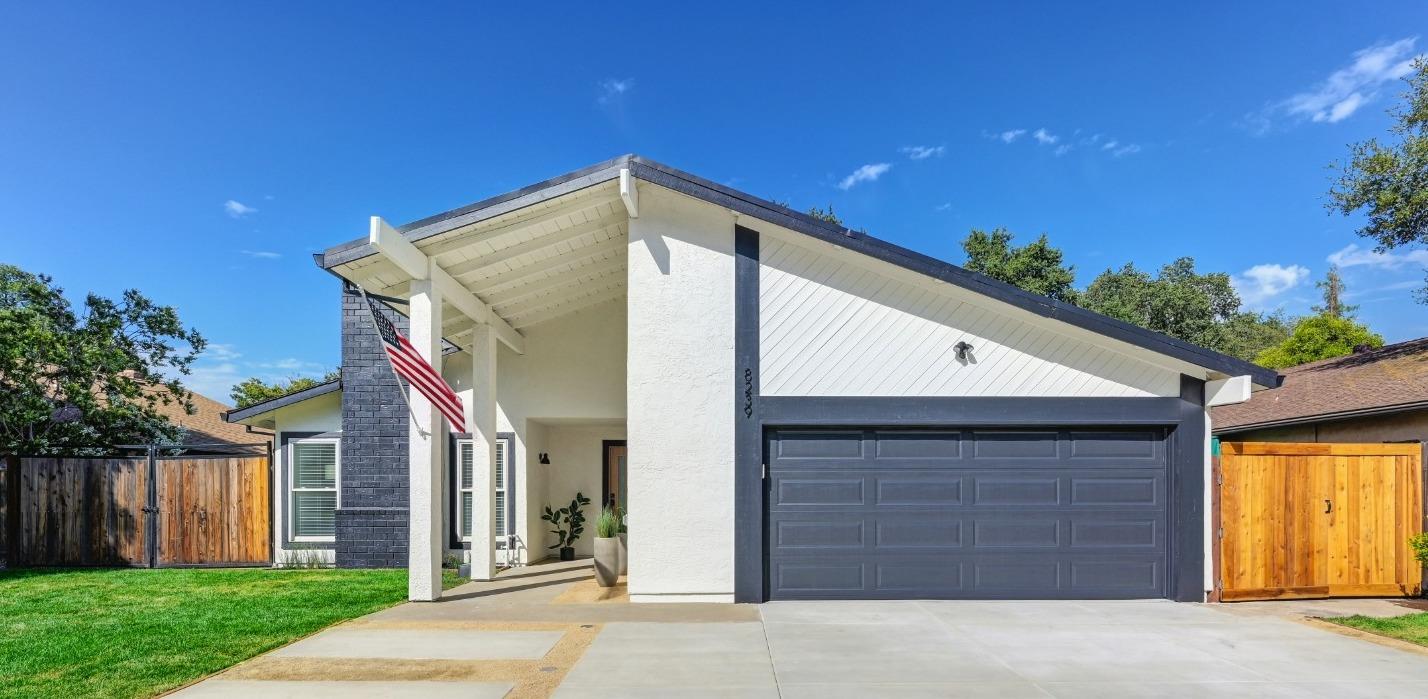 Detail Gallery Image 1 of 1 For 8239 Old Ranch Rd, Citrus Heights,  CA 95610 - 3 Beds | 2 Baths