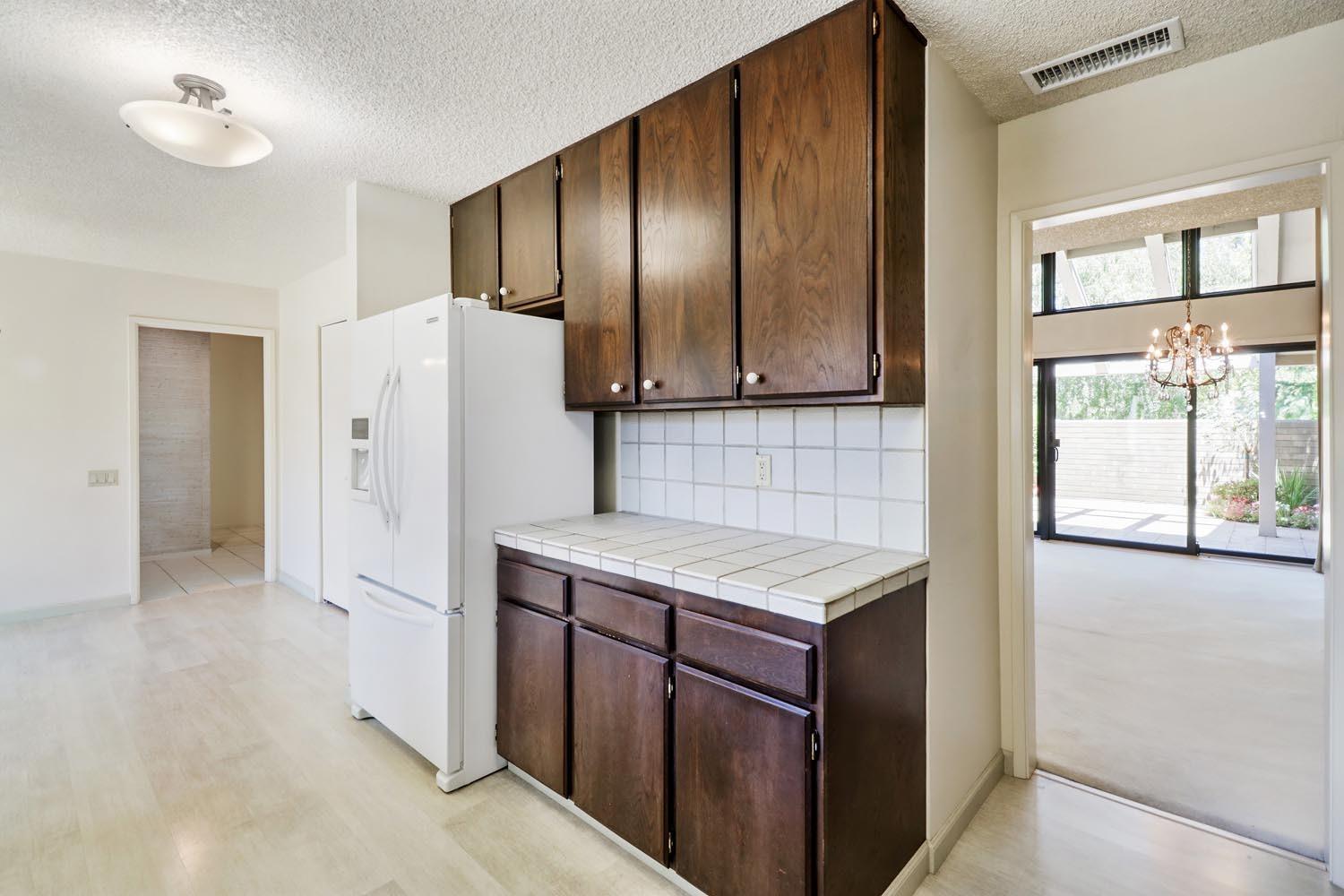 Detail Gallery Image 15 of 51 For 2313 American River Dr, Sacramento,  CA 95825 - 2 Beds | 2 Baths