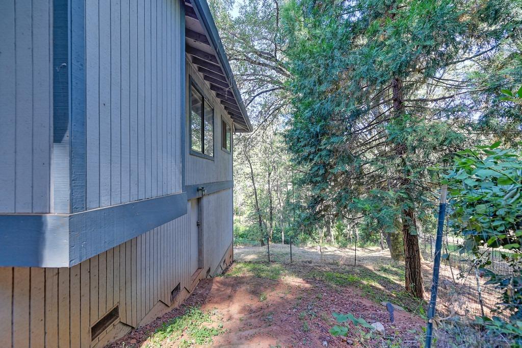Detail Gallery Image 28 of 32 For 10450 Alta Sierra Dr, Grass Valley,  CA 95949 - 3 Beds | 2 Baths
