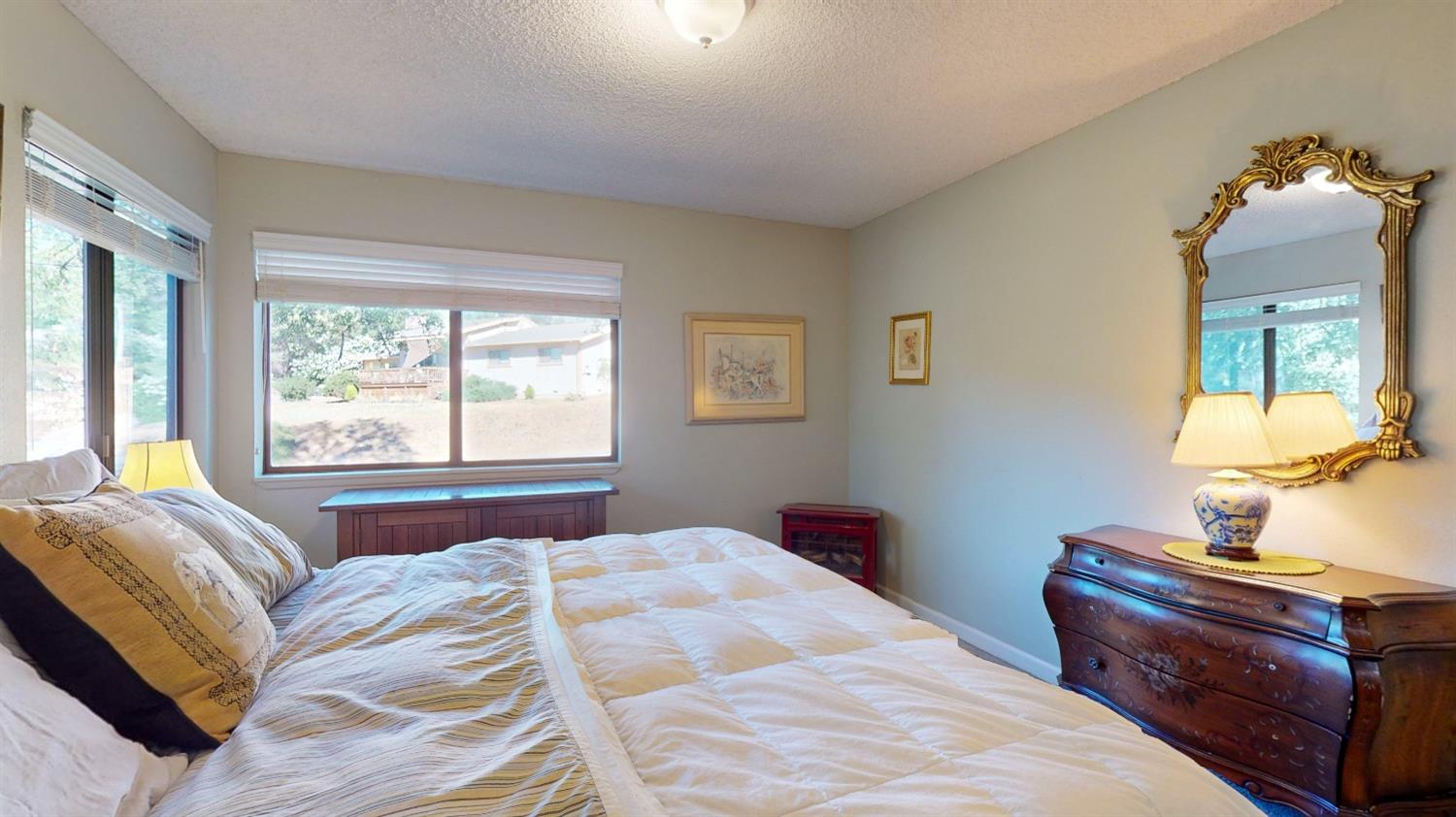 Detail Gallery Image 17 of 43 For 14778 Woodland Loop, Penn Valley,  CA 95946 - 3 Beds | 2 Baths