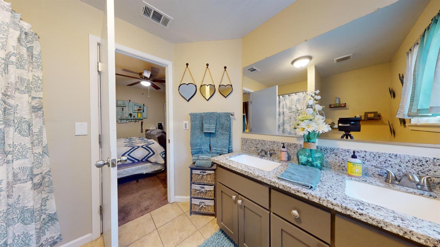 Detail Gallery Image 27 of 41 For 606 Hudson Ln, Modesto,  CA 95351 - 3 Beds | 2 Baths