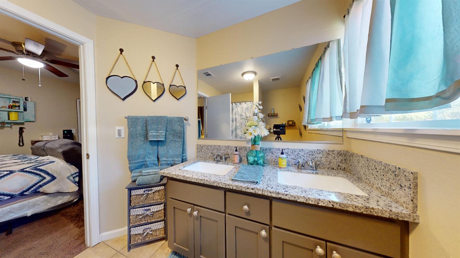 Detail Gallery Image 26 of 41 For 606 Hudson Ln, Modesto,  CA 95351 - 3 Beds | 2 Baths