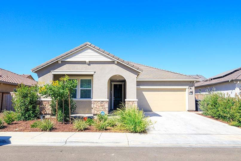 Detail Gallery Image 1 of 1 For 653 Headley Ln, Patterson,  CA 95363 - 4 Beds | 2 Baths