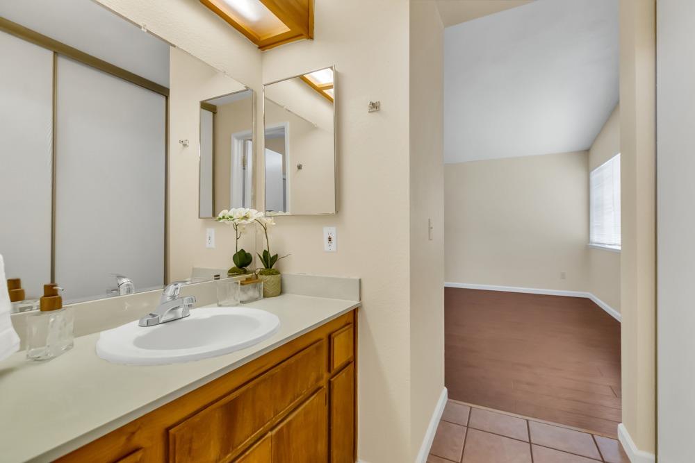 Detail Gallery Image 31 of 42 For 7893 Deer Lake Dr, Sacramento,  CA 95823 - 4 Beds | 2/1 Baths