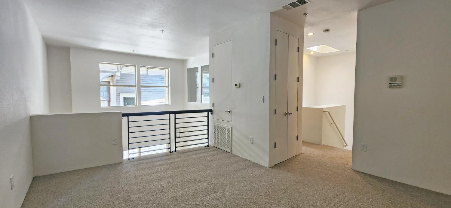 Detail Gallery Image 21 of 25 For 2025 S St #204,  Sacramento,  CA 95811 - 2 Beds | 2 Baths