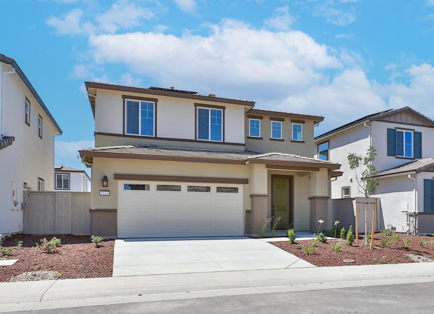 Detail Gallery Image 1 of 1 For 5024 Frisbee Dr, Roseville,  CA 95747 - 3 Beds | 2/1 Baths