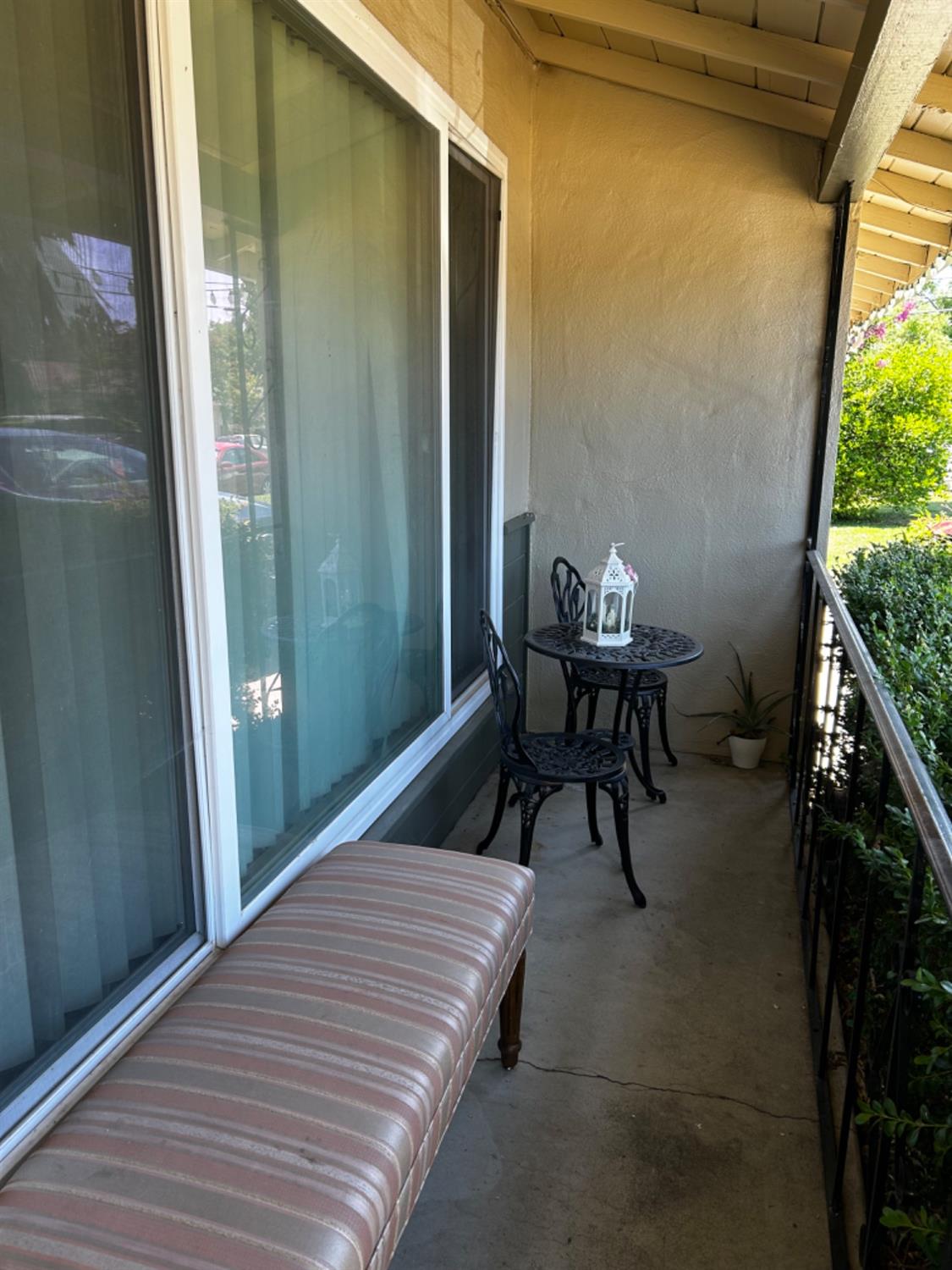 Detail Gallery Image 6 of 14 For 4309 Dennis Way, Sacramento,  CA 95821 - 4 Beds | 1/1 Baths