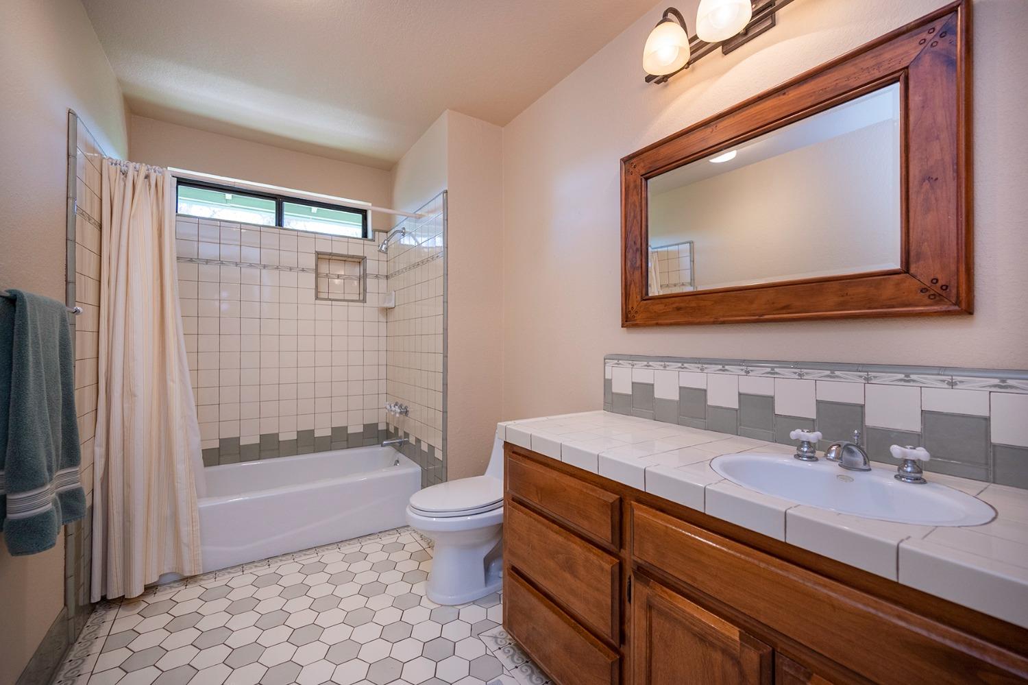 Detail Gallery Image 41 of 52 For 6060 Terra's Path, Placerville,  CA 95667 - 3 Beds | 2 Baths