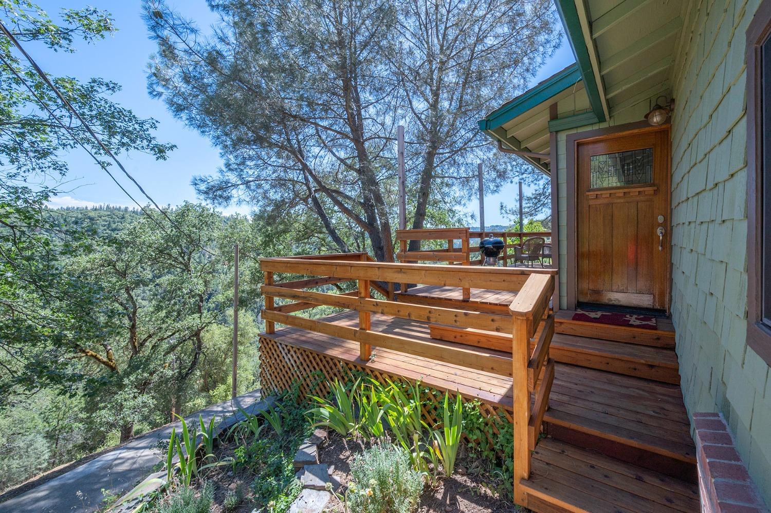 Detail Gallery Image 24 of 52 For 6060 Terra's Path, Placerville,  CA 95667 - 3 Beds | 2 Baths