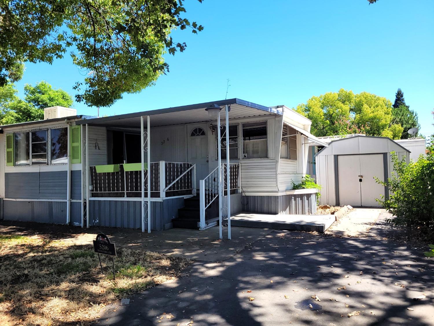 Detail Gallery Image 1 of 1 For 5206 Brook Park Ln, Sacramento,  CA 95841 - 1 Beds | 1 Baths