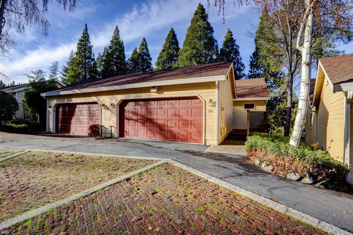 Detail Gallery Image 1 of 66 For 323 Bridge Way, Nevada City,  CA 95959 - 3 Beds | 2/1 Baths