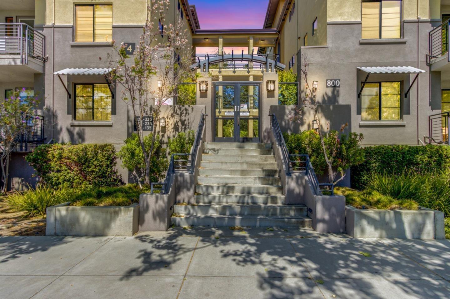 Detail Gallery Image 1 of 23 For 800 N 8th St #106,  San Jose,  CA 95112 - 3 Beds | 2 Baths