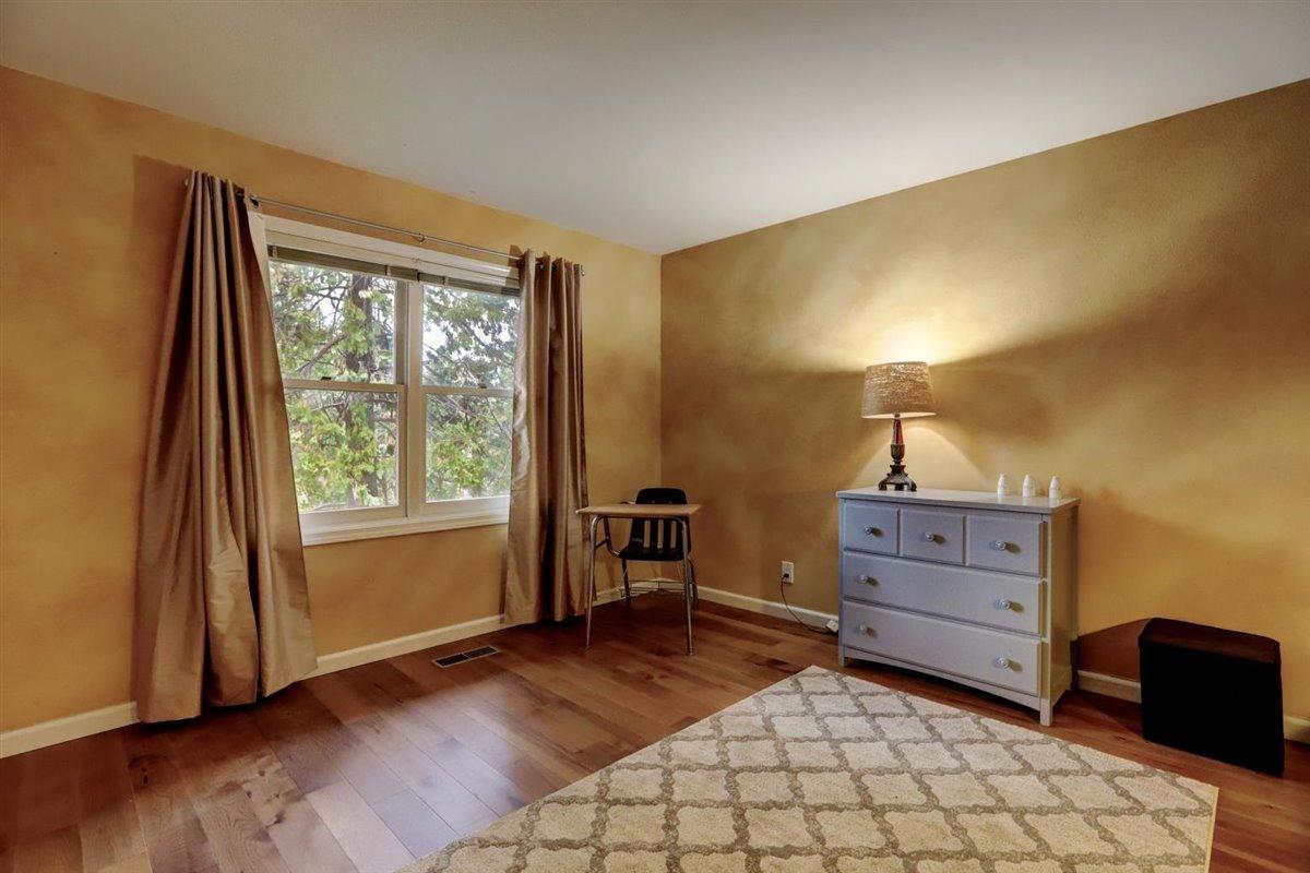 Detail Gallery Image 32 of 66 For 323 Bridge Way, Nevada City,  CA 95959 - 3 Beds | 2/1 Baths