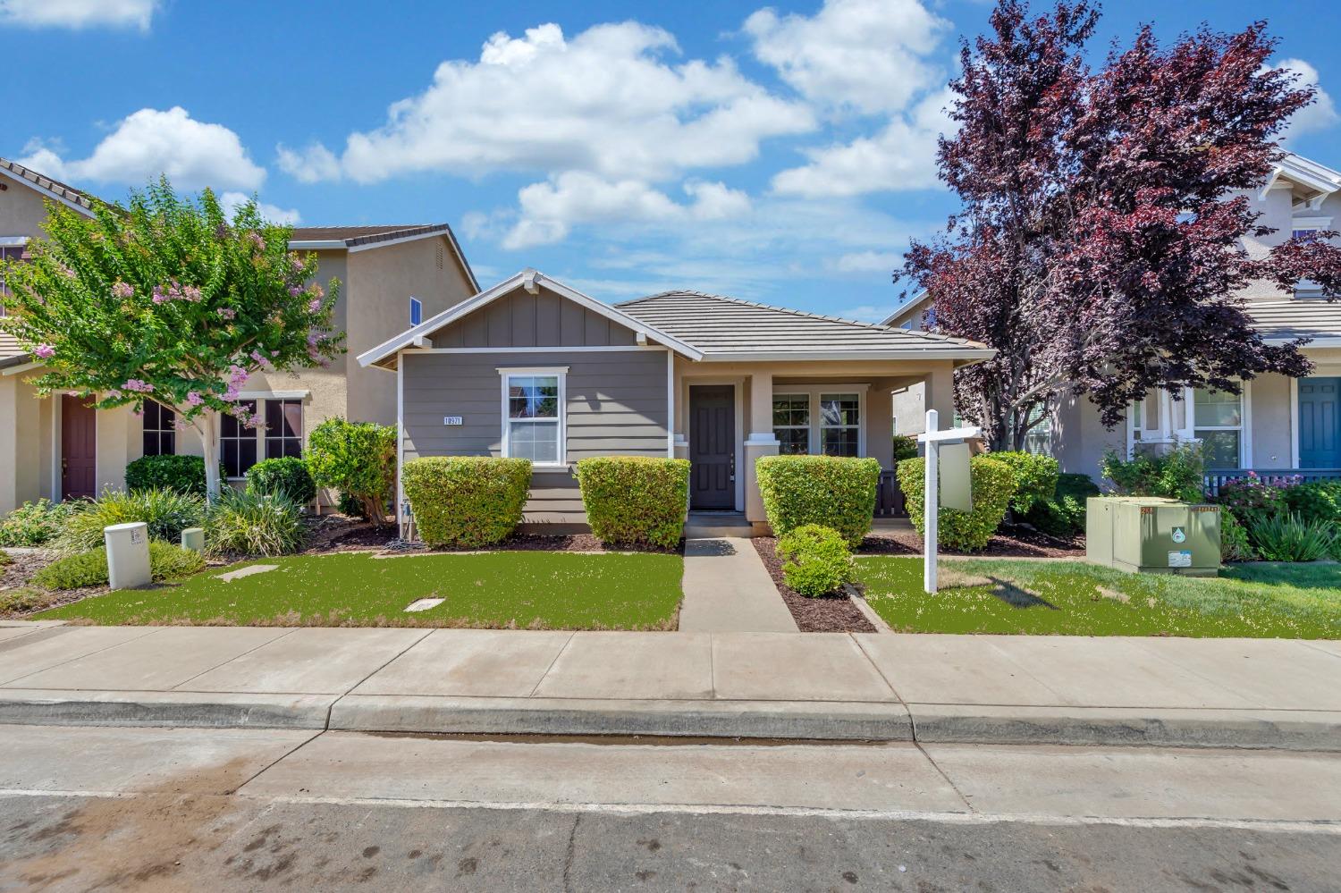 Detail Gallery Image 1 of 1 For 10971 Thorley Way, Rancho Cordova,  CA 95670 - 3 Beds | 2 Baths