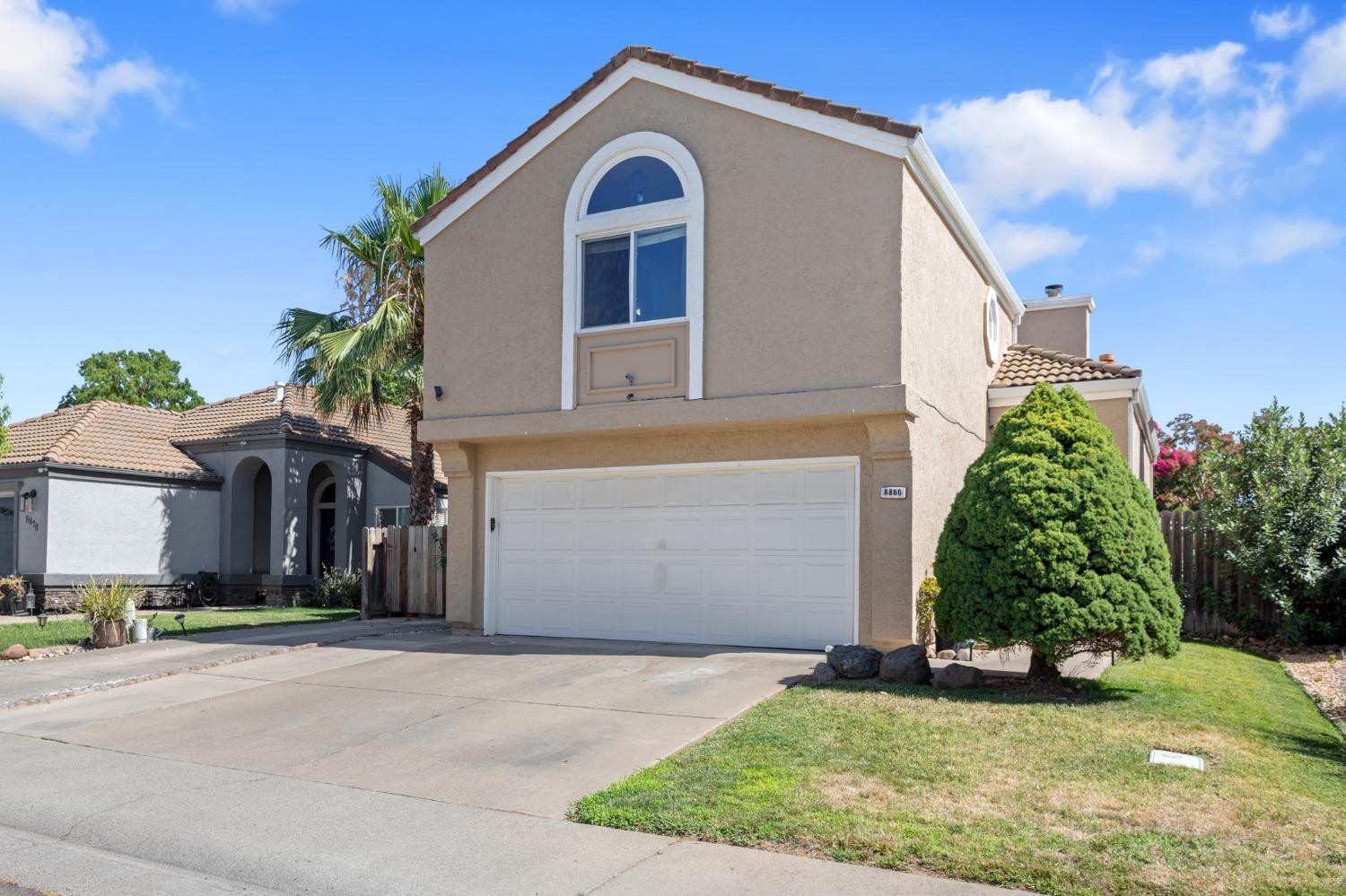 Detail Gallery Image 1 of 1 For 8866 La Margarita Way, Sacramento,  CA 95828 - 2 Beds | 2/1 Baths