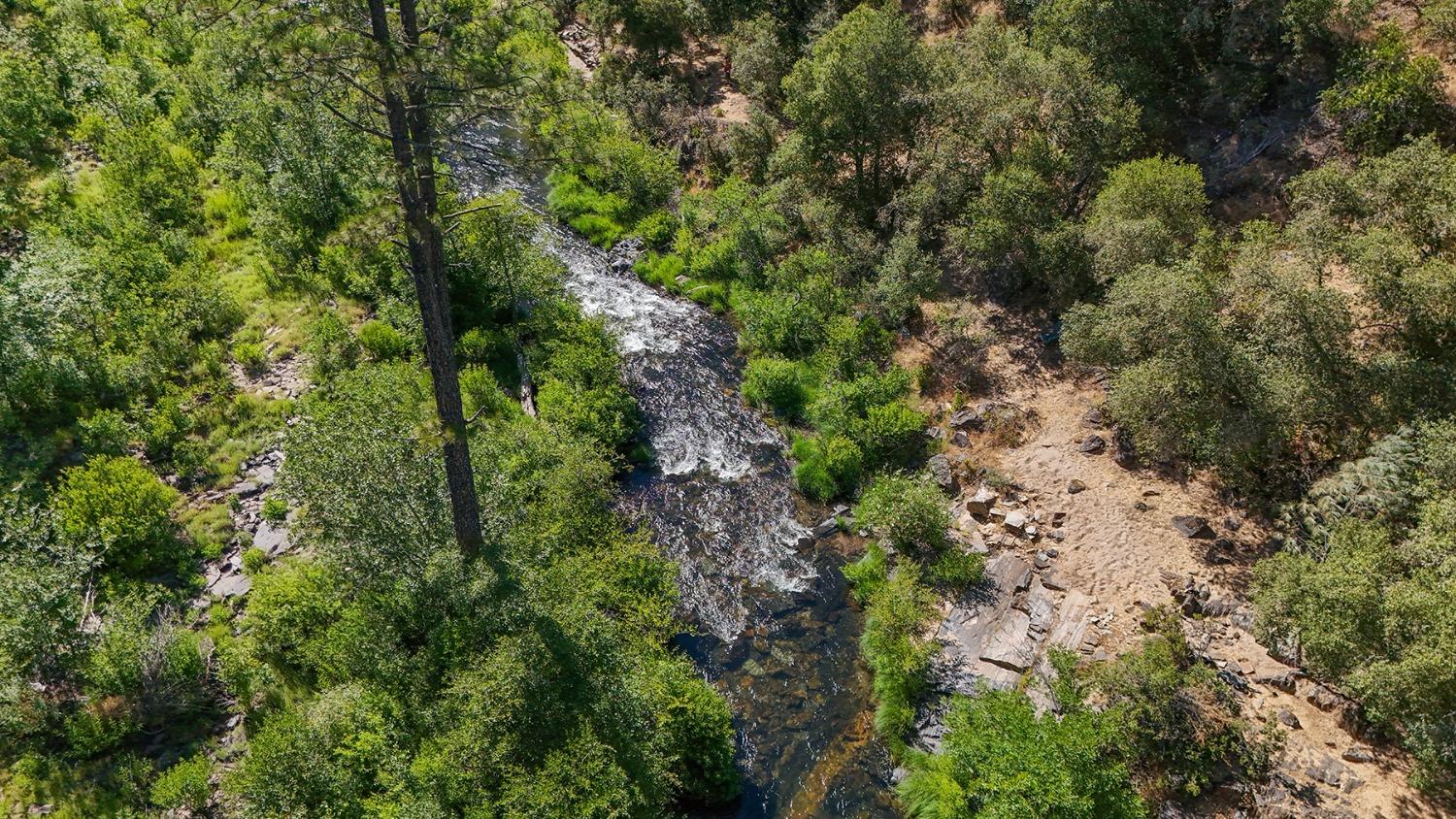 Detail Gallery Image 3 of 52 For 6060 Terra's Path, Placerville,  CA 95667 - 3 Beds | 2 Baths