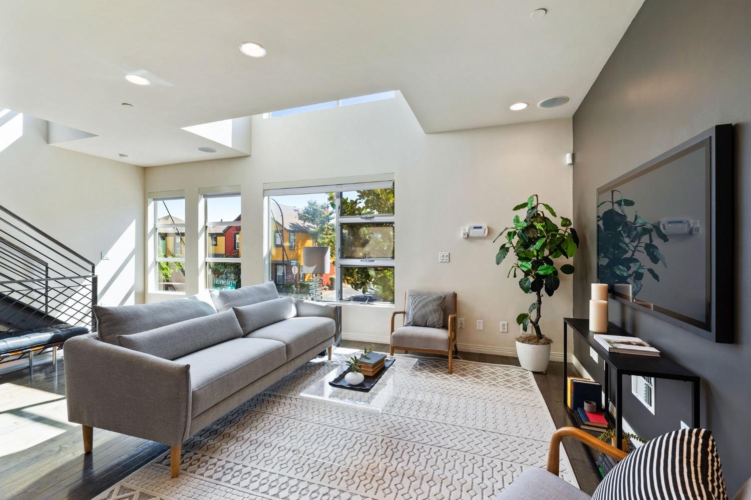 Alloy Court, West Sacramento, CA, 95691-2802