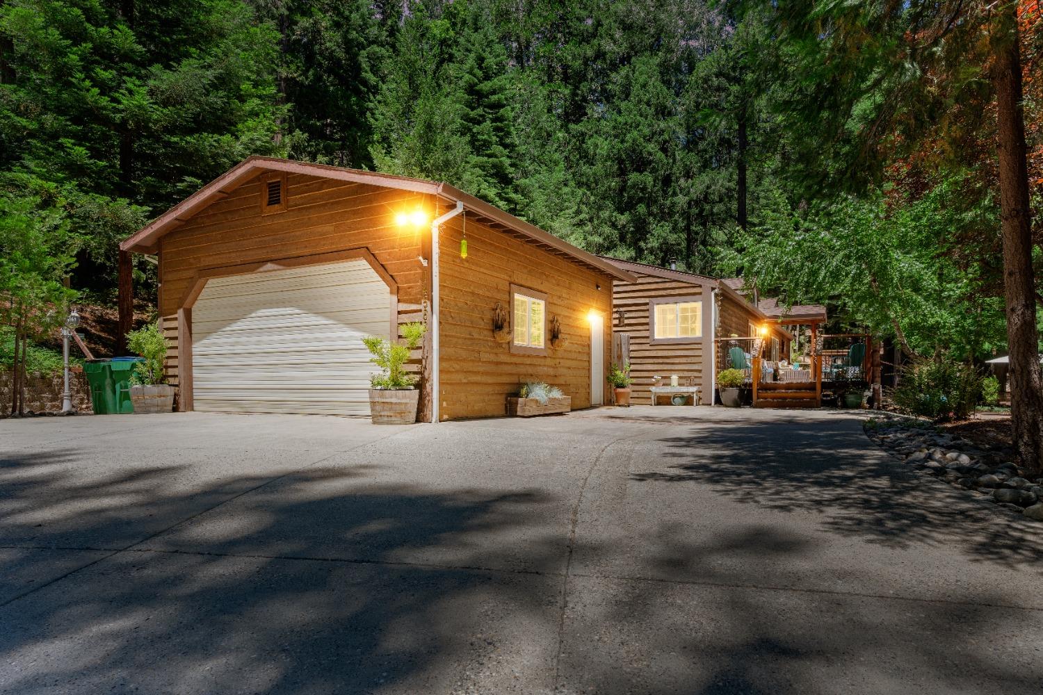 Detail Gallery Image 1 of 53 For 14588 Banner Lava Cap, Nevada City,  CA 95959 - 3 Beds | 2 Baths