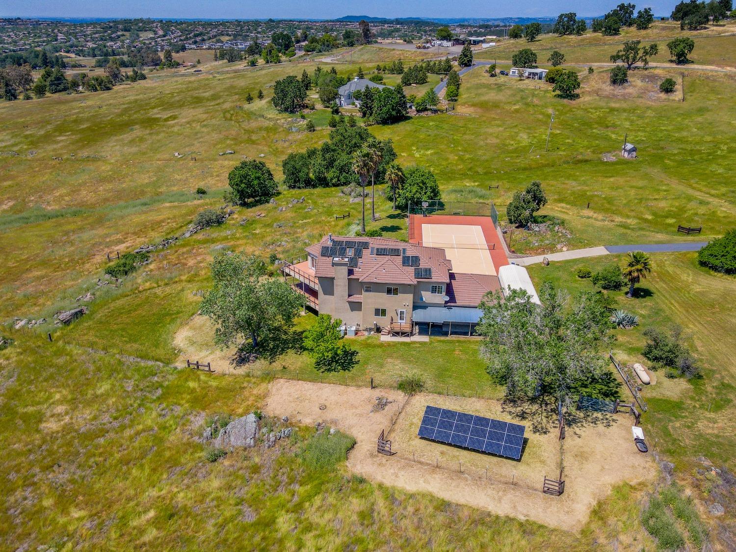 Detail Gallery Image 70 of 74 For 2120 Angels Vw, El Dorado Hills,  CA 95762 - 4 Beds | 3/1 Baths