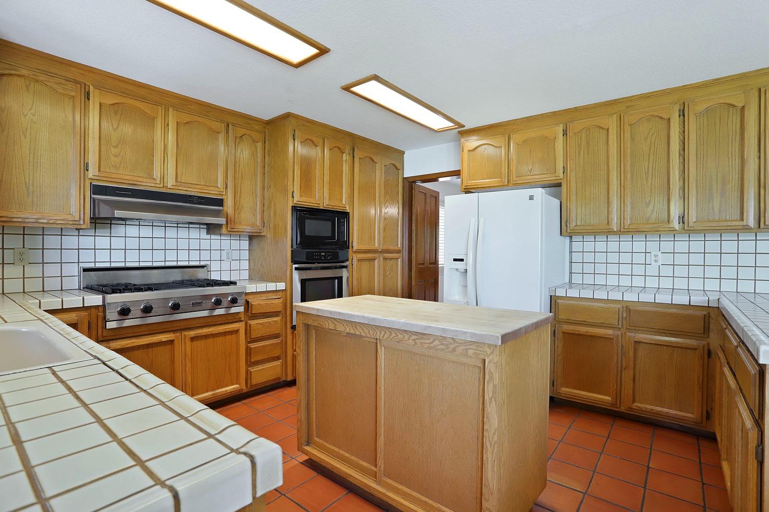 Detail Gallery Image 17 of 63 For 5921 Widgeon Ct, Stockton,  CA 95207 - 3 Beds | 2/1 Baths