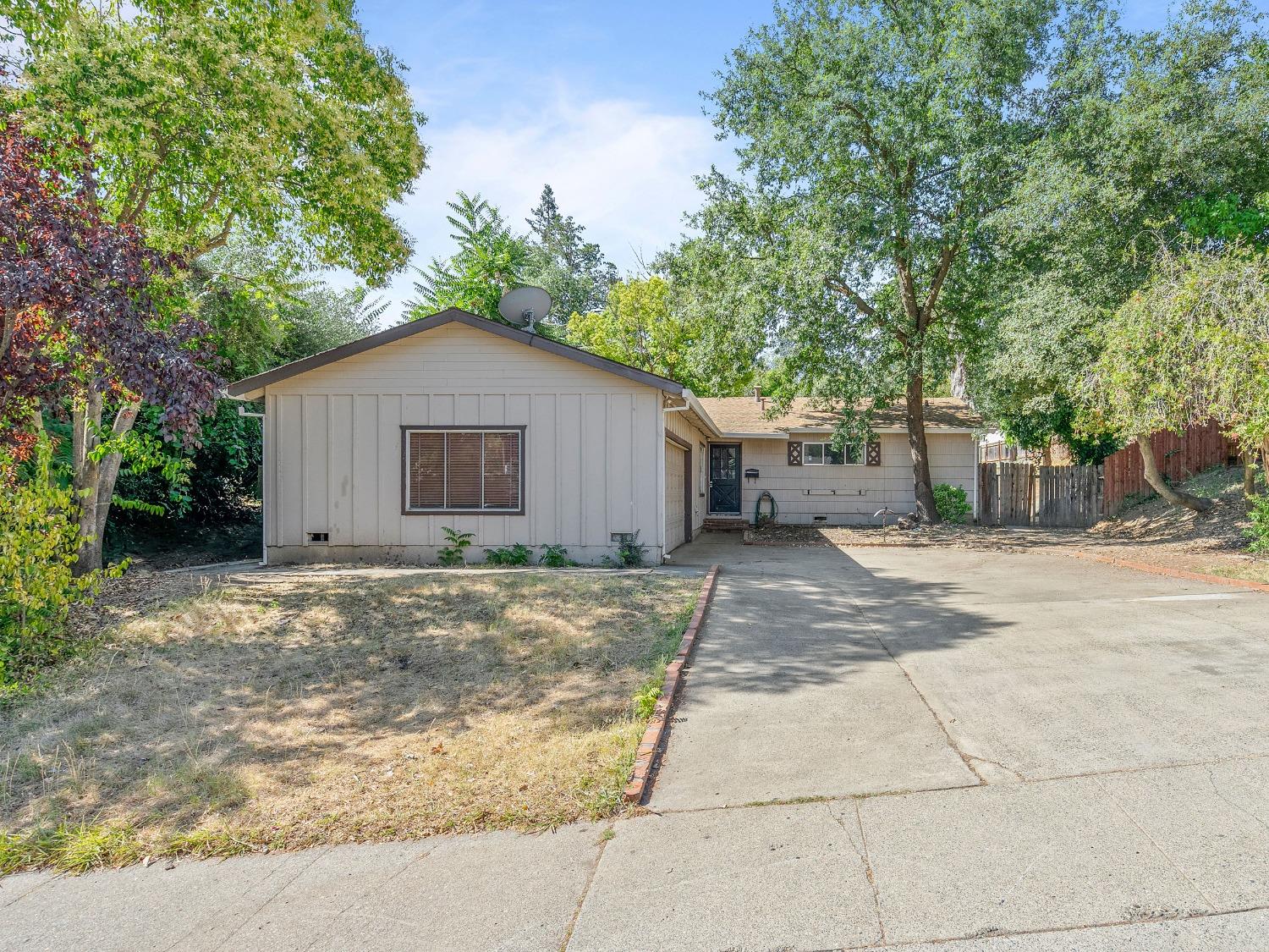 Detail Gallery Image 1 of 1 For 8014 Livorna Way, Fair Oaks,  CA 95628 - 3 Beds | 1/1 Baths