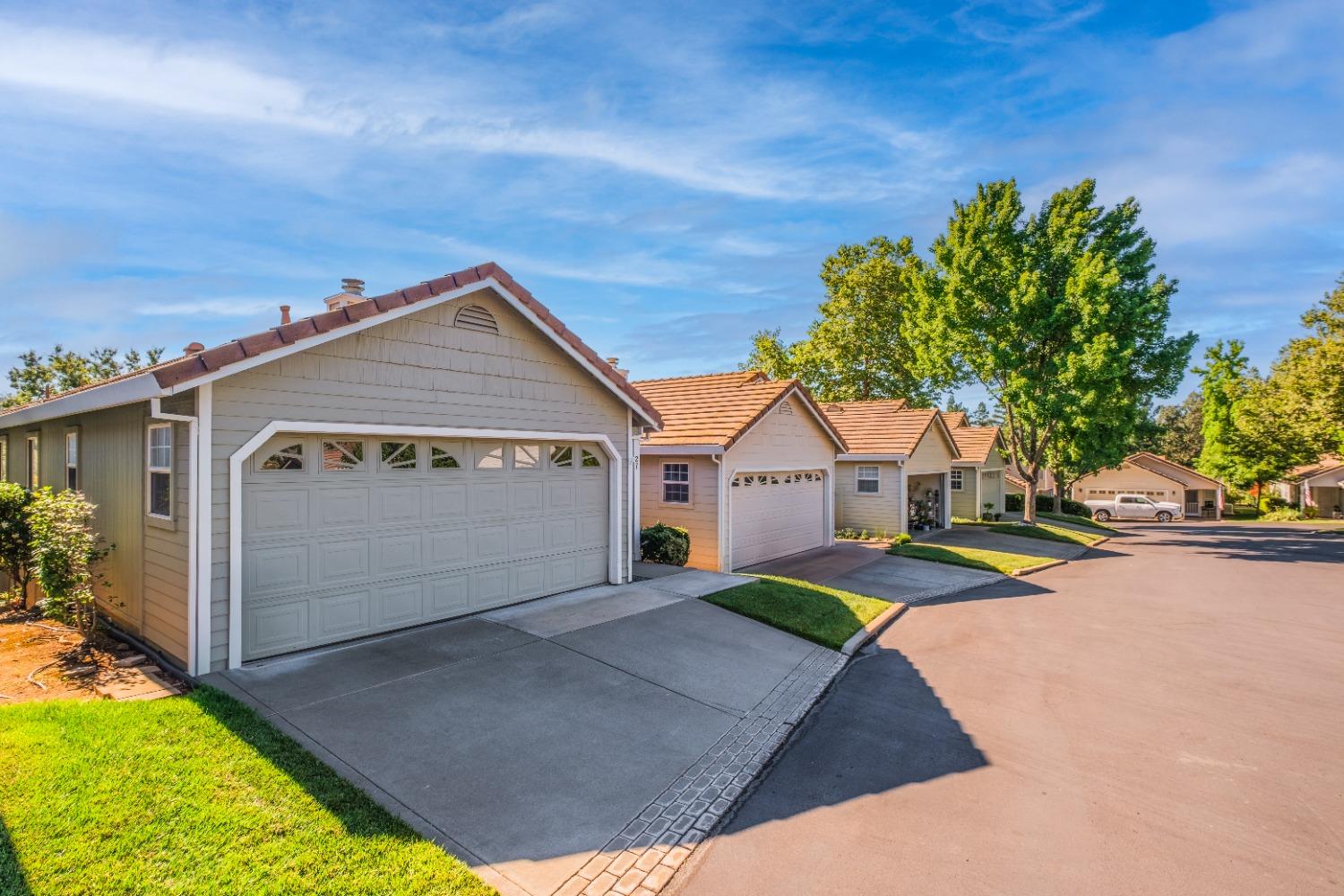 Detail Gallery Image 4 of 53 For 3040 Granada Ct #27,  Cameron Park,  CA 95682 - 2 Beds | 2 Baths