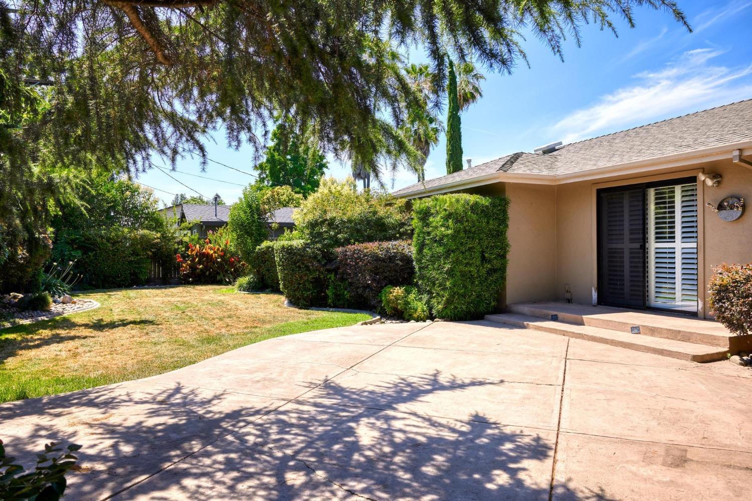 Detail Gallery Image 27 of 40 For 2112 Santa Rosa Way, Stockton,  CA 95209 - 3 Beds | 2 Baths