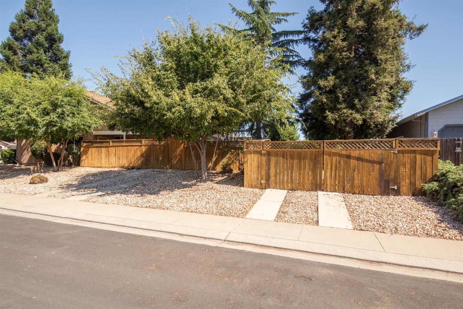 Prince Norman Way, Riverbank, California image 40