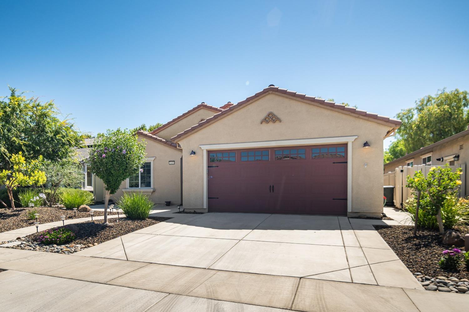 Detail Gallery Image 3 of 52 For 2628 Glen Echo Ln, Manteca,  CA 95336 - 3 Beds | 2 Baths