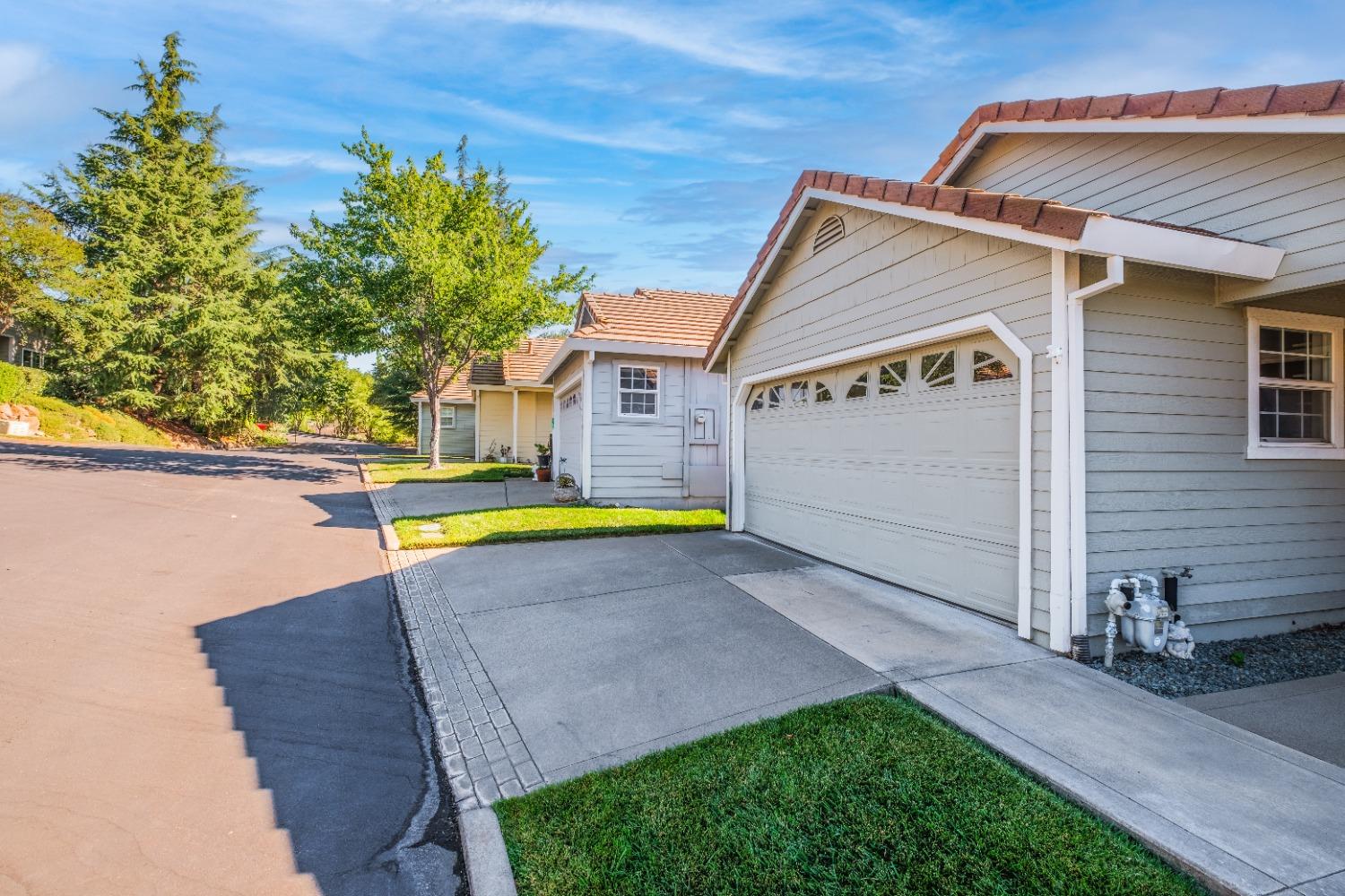 Detail Gallery Image 3 of 53 For 3040 Granada Ct #27,  Cameron Park,  CA 95682 - 2 Beds | 2 Baths