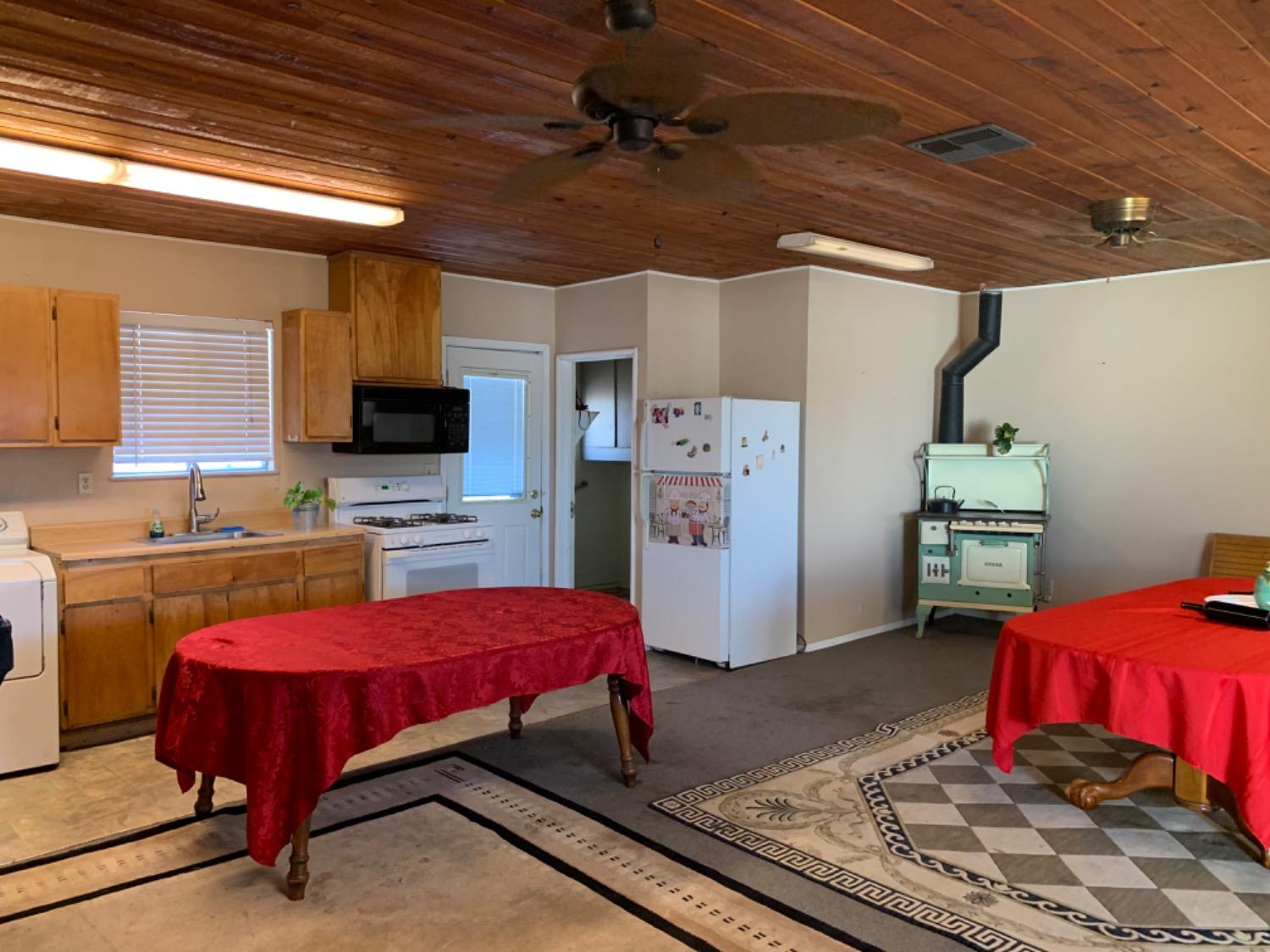 Detail Gallery Image 23 of 28 For 51 6th St, Gustine,  CA 95322 - 3 Beds | 2/1 Baths