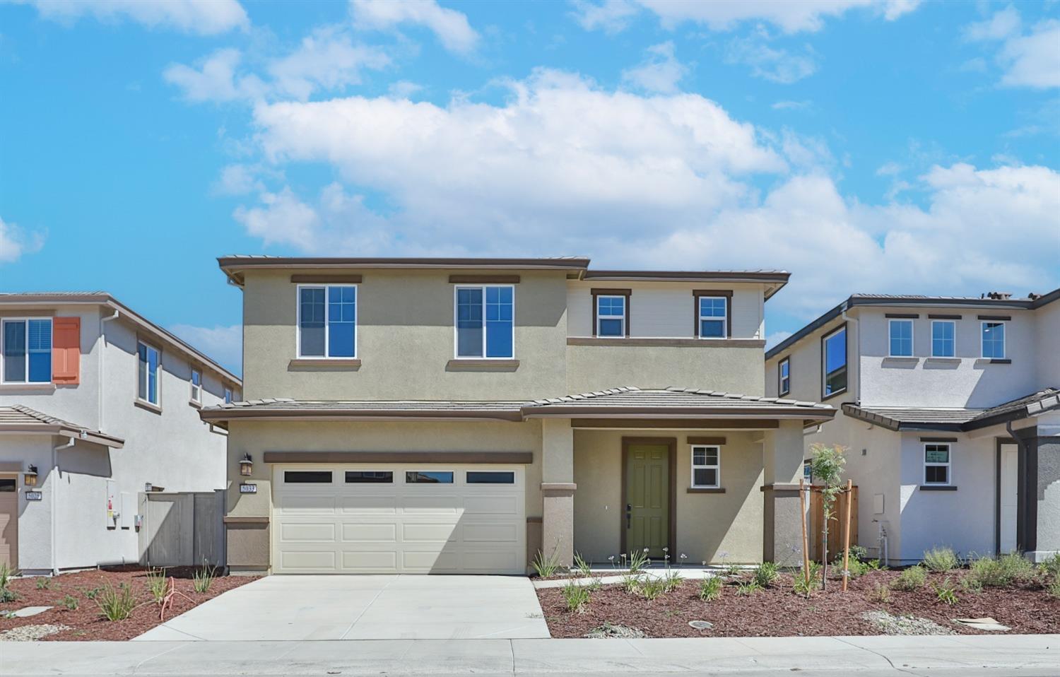 Detail Gallery Image 1 of 1 For 5033 Frisbee Dr, Roseville,  CA 95747 - 3 Beds | 2/1 Baths