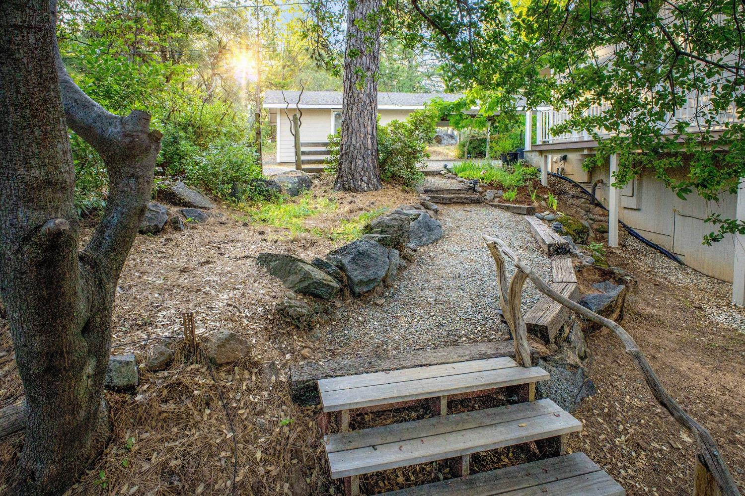 Detail Gallery Image 72 of 87 For 13119 Cement Hill Rd, Nevada City,  CA 95959 - 3 Beds | 3 Baths