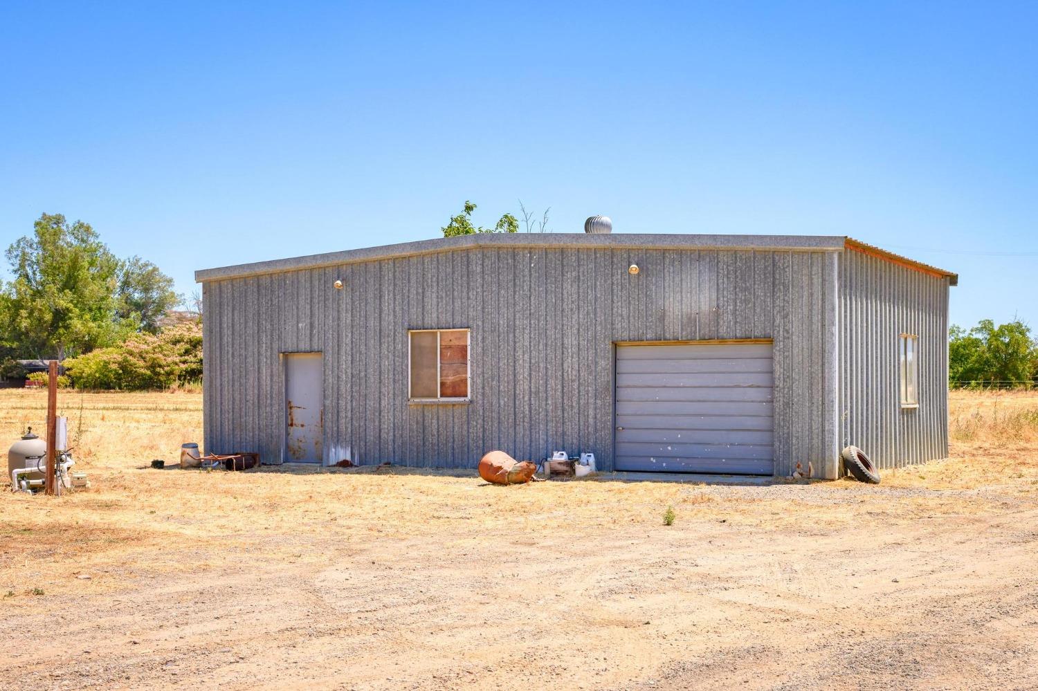 Detail Gallery Image 15 of 22 For 4214 State Highway 33, Gustine,  CA 95322 - 3 Beds | 3 Baths