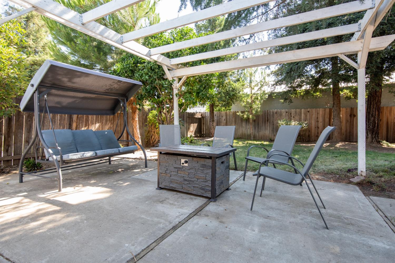 Prince Norman Way, Riverbank, California image 34