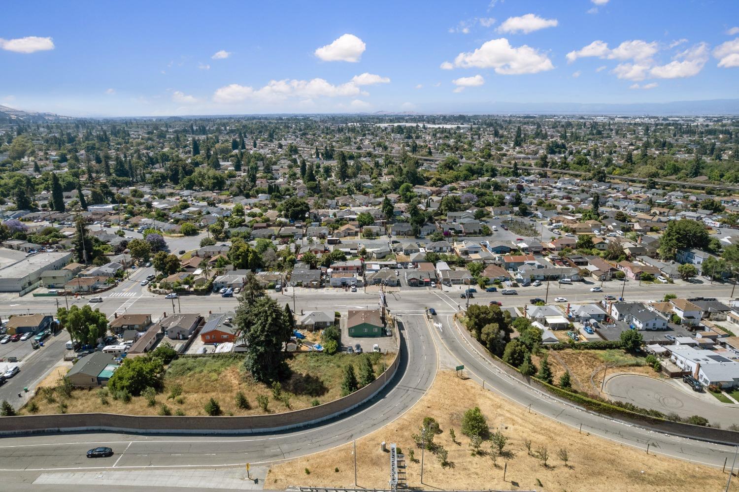 E Lewelling Boulevard, Hayward, California image 15