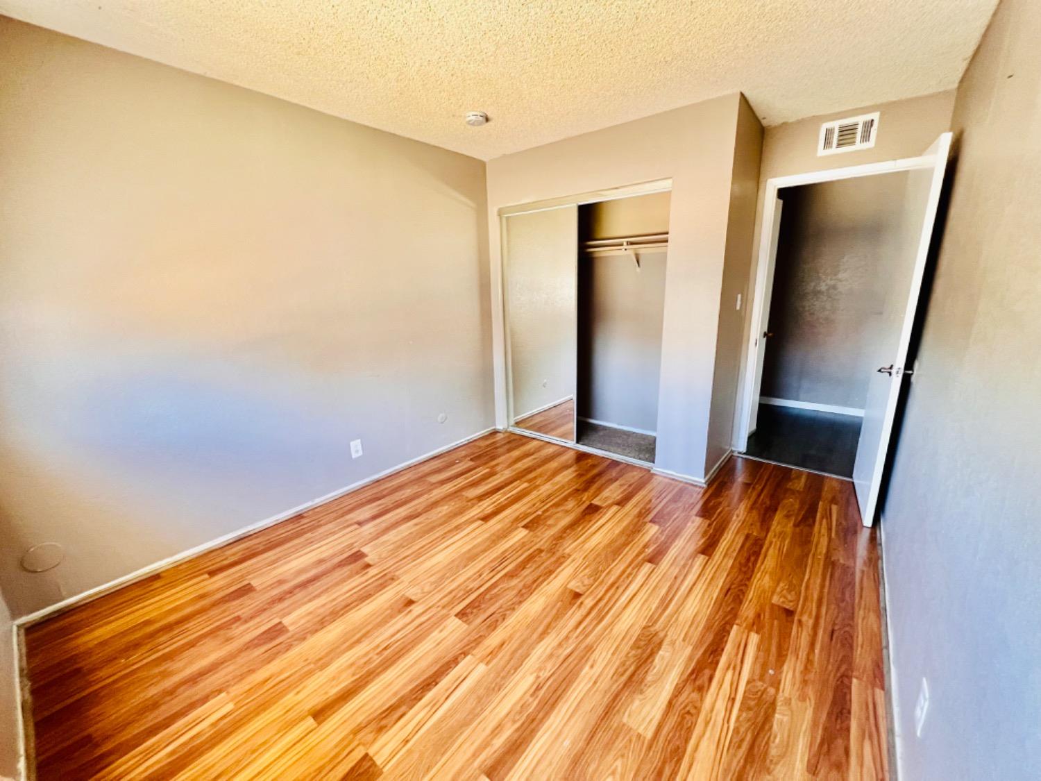 Detail Gallery Image 6 of 8 For 1204 Occidental Ave #4,  Stockton,  CA 95203 - 2 Beds | 1 Baths