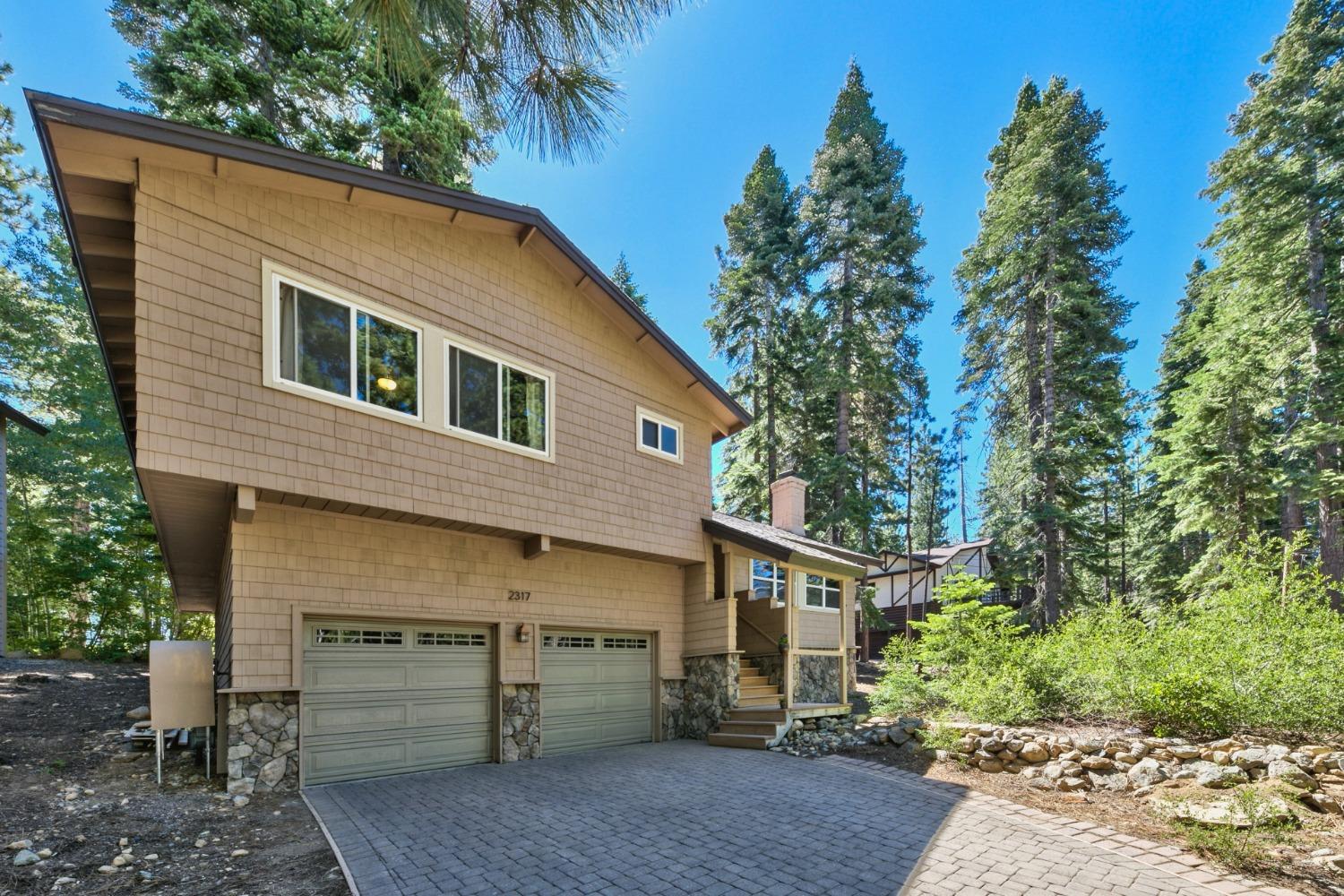 Detail Gallery Image 1 of 1 For 2317 Deveron Way, South Lake Tahoe,  CA 96150 - 3 Beds | 2 Baths