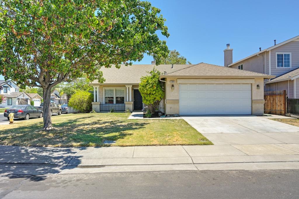 Detail Gallery Image 1 of 1 For 13646 Havenwood Ave, Lathrop,  CA 95330 - 4 Beds | 2 Baths